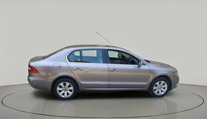 2012 Skoda Superb ELEGANCE 2.0 TDI CR AT, Diesel, Automatic, 1,35,516 km, exterior