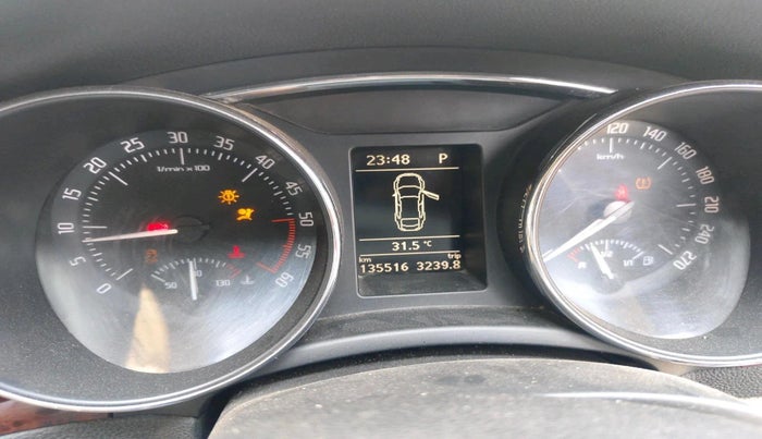 2012 Skoda Superb ELEGANCE 2.0 TDI CR AT, Diesel, Automatic, 1,35,516 km, interior