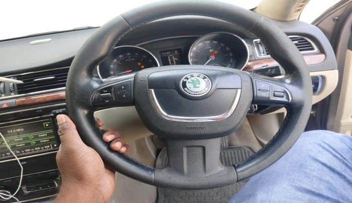 2012 Skoda Superb ELEGANCE 2.0 TDI CR AT, Diesel, Automatic, 1,35,516 km, interior