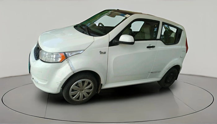 2017 Mahindra E20 Plus P6, Electric, Automatic, 47,097 km, exterior