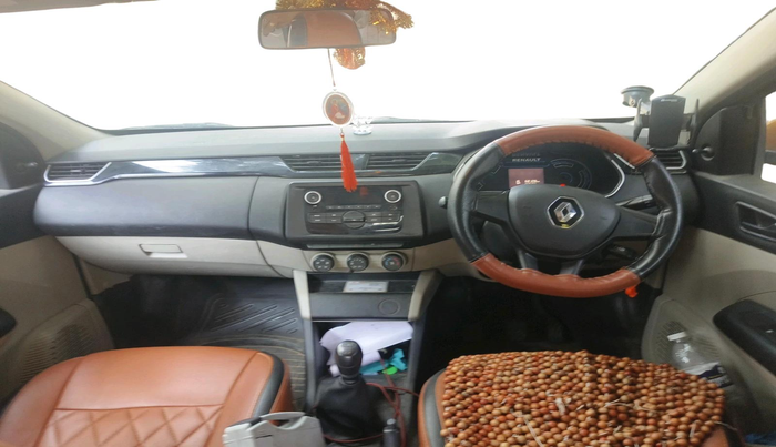 2021 Renault TRIBER RXL MT, Petrol, Manual, 68,127 km, interior