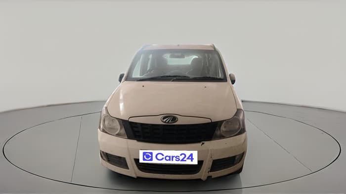 2012 Mahindra Quanto C8, Diesel, Manual, 96,075 km, exterior