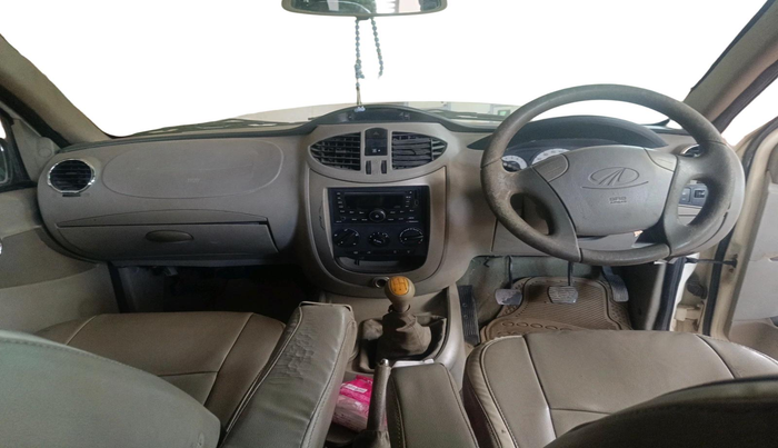 2012 Mahindra Quanto C8, Diesel, Manual, 95,920 km, interior