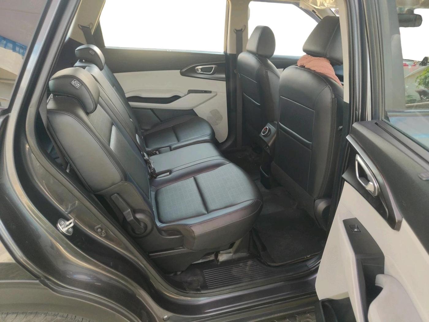 2025 KIA Carens Clavis HTE 1.5 Diesel MT, Diesel, Manual, 39,680 km, interior