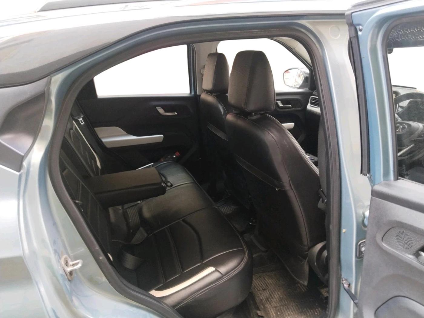 2023 Tata PUNCH CREATIVE  AMT, Petrol, Automatic, 27,161 km, interior