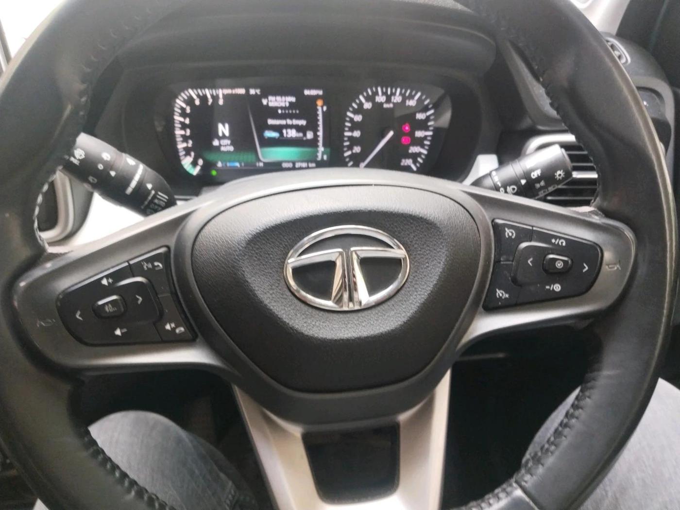 2023 Tata PUNCH CREATIVE  AMT, Petrol, Automatic, 27,161 km, interior