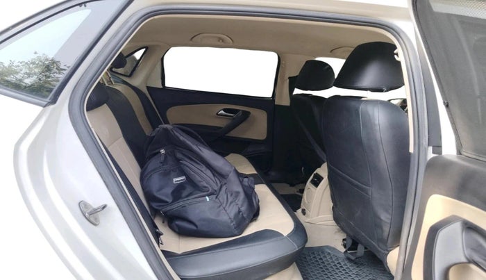 2019 Volkswagen Ameo HIGHLINE PLUS 1.5L AT 16 ALLOY, Diesel, Automatic, 70,326 km, interior