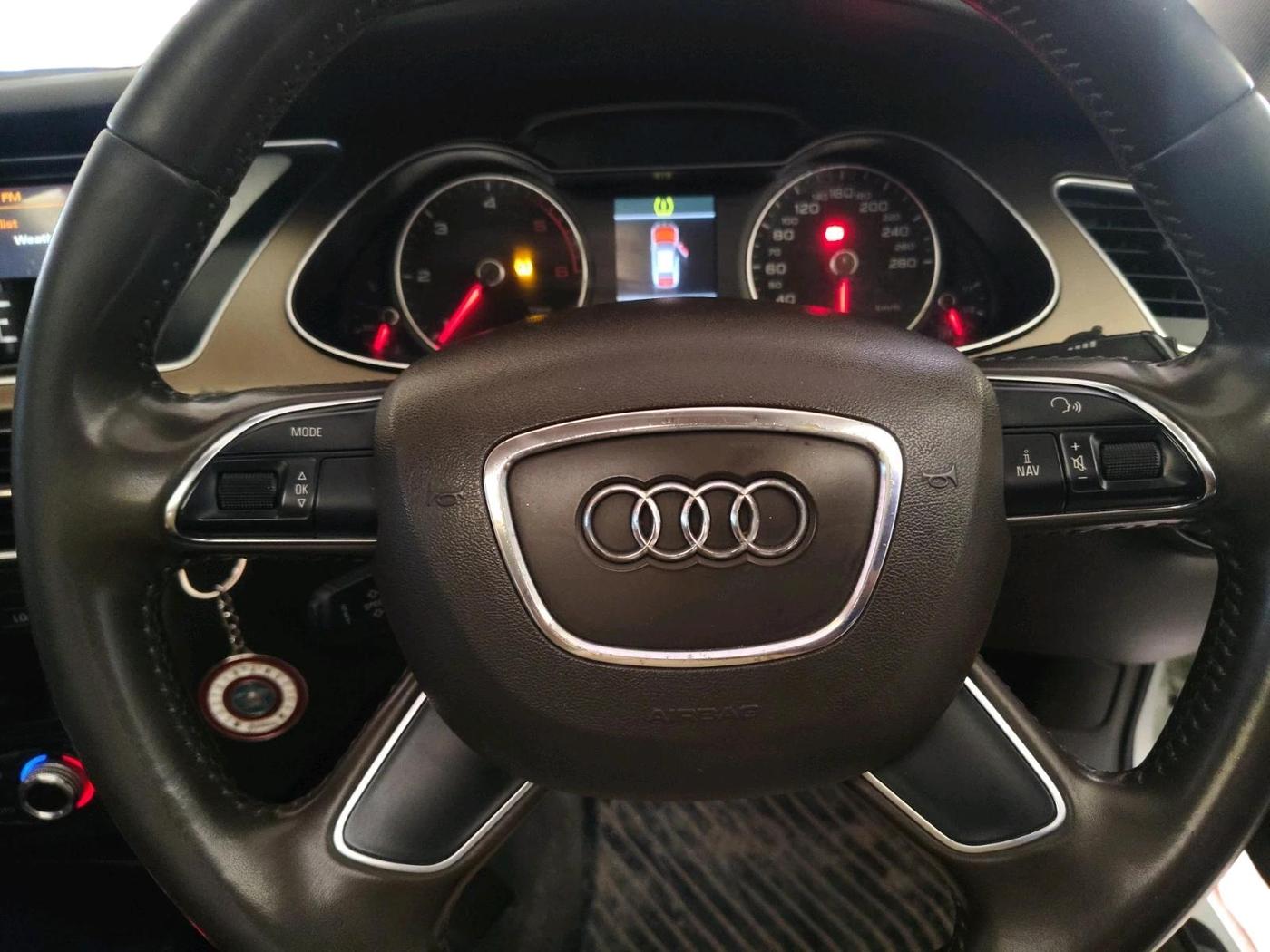 2014 Audi A4 2.0 TDI Multitronic, Diesel, Automatic, 63,977 km, interior