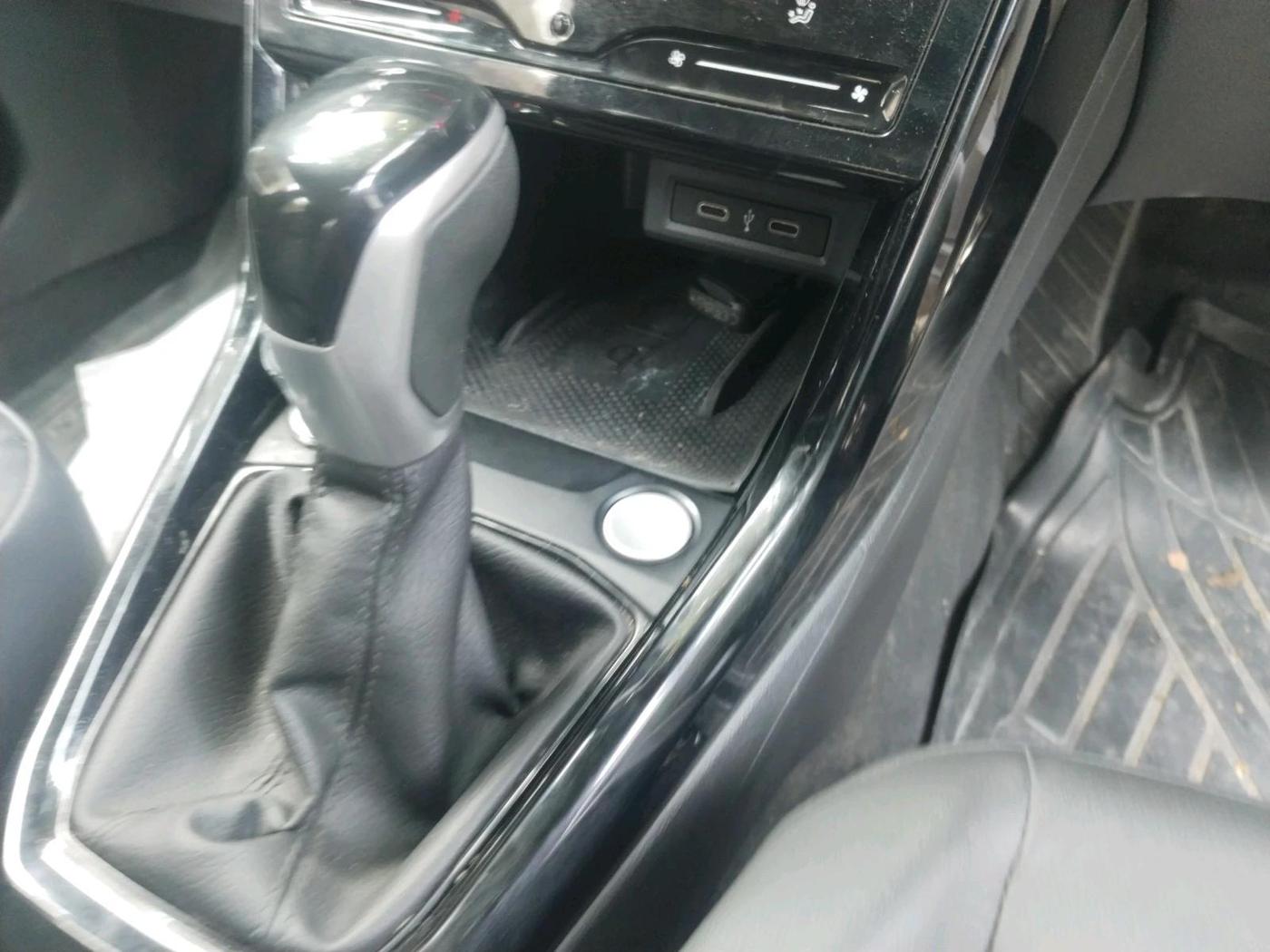 2025 Volkswagen TAIGUN GT PLUS 1.5 TSI DSG, Petrol, Automatic, 29,333 km, interior