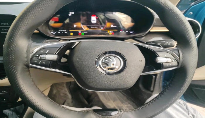 2023 Skoda SLAVIA STYLE 1.0L TSI AT, Petrol, Automatic, 16,690 km, interior