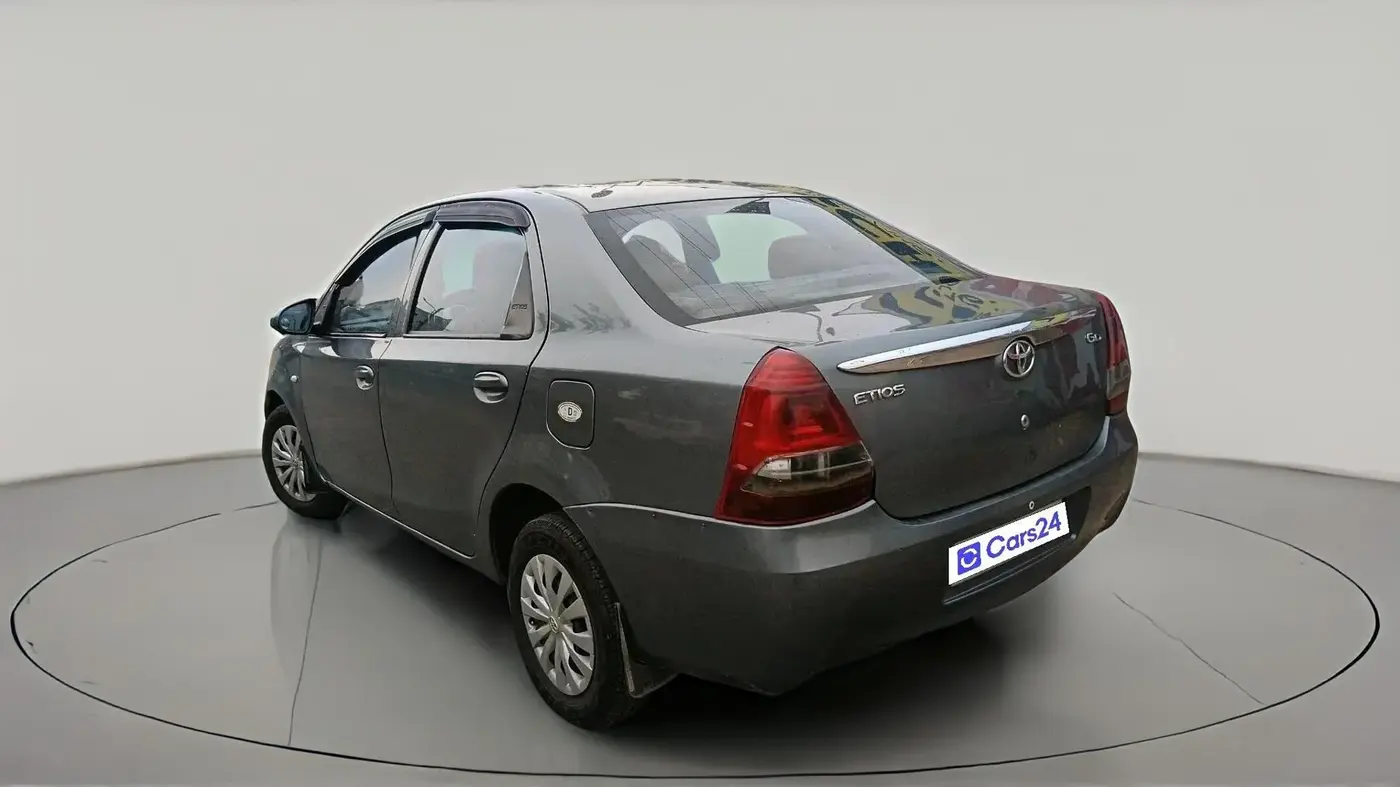2015 Toyota Etios GD, Diesel, Manual, 2,52,825 km, exterior