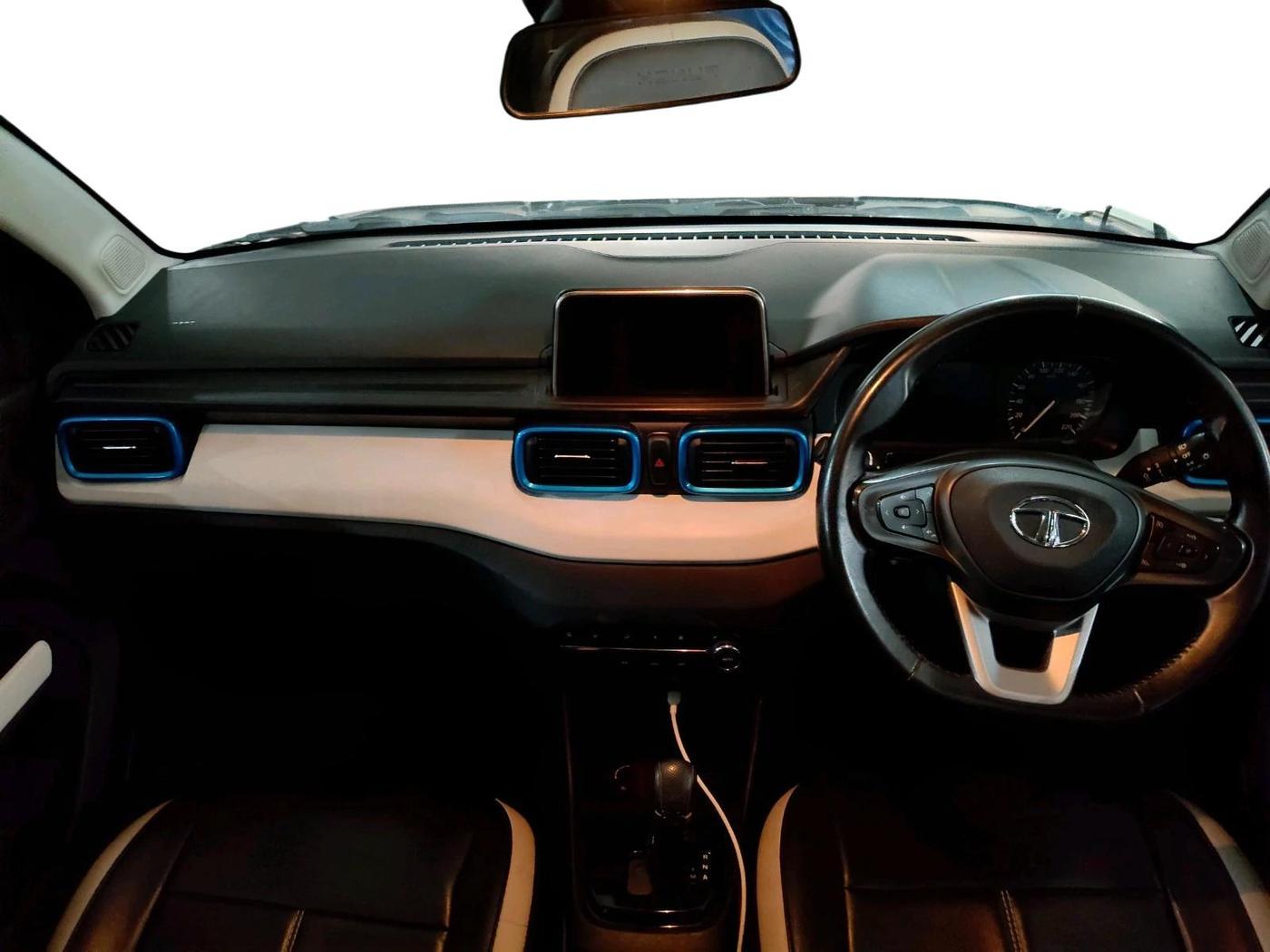 2022 Tata PUNCH CREATIVE  AMT, Petrol, Automatic, 35,847 km, interior