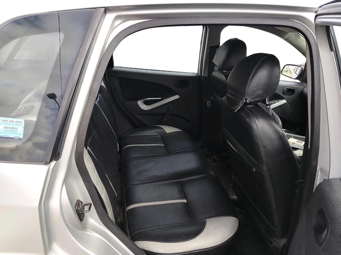 2011 Ford Figo ZXI 1.2 PETROL, Petrol, Manual, 61,163 km, interior