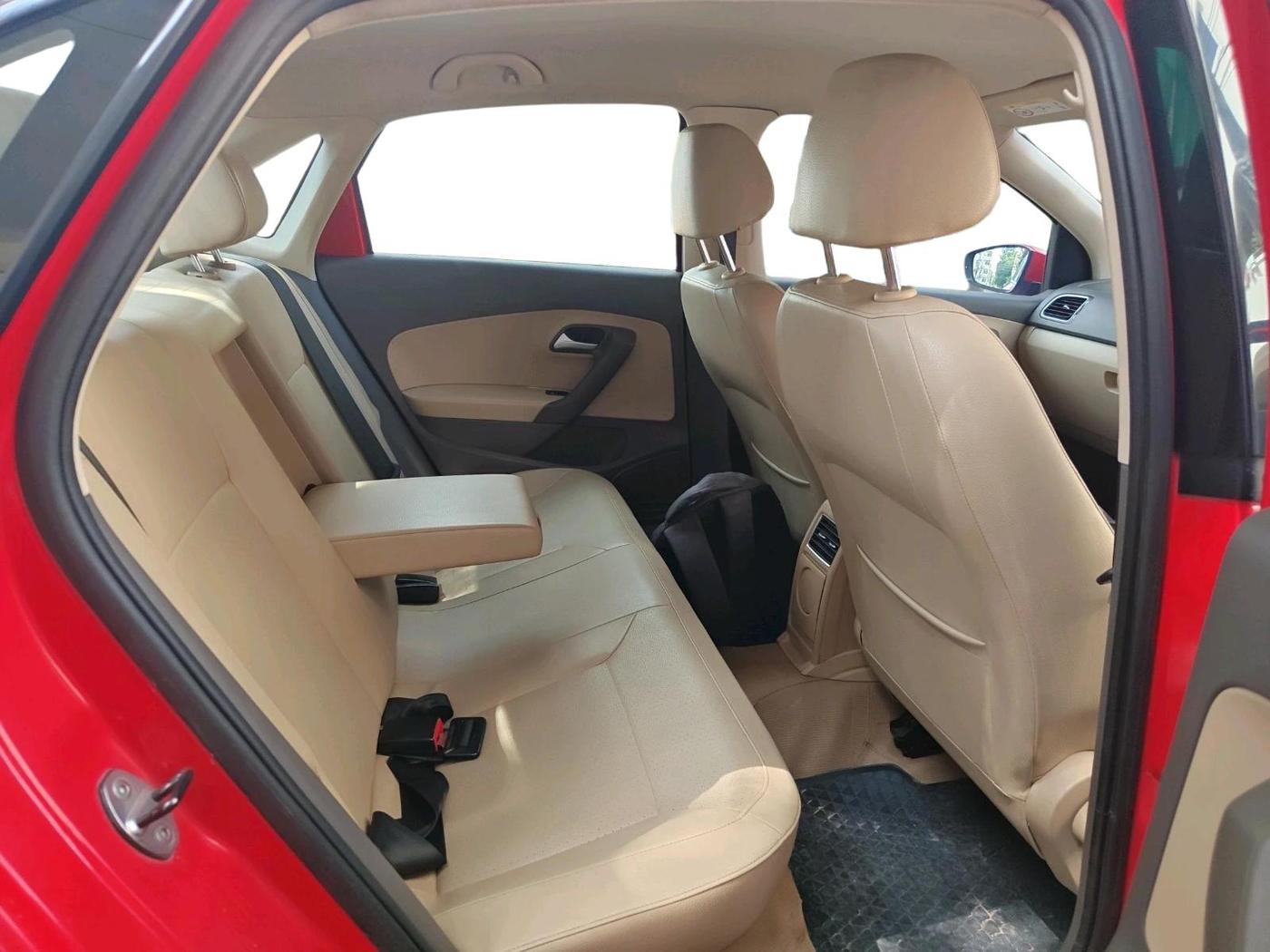 2018 Volkswagen Vento HIGHLINE PETROL AT, Petrol, Automatic, 83,729 km, interior