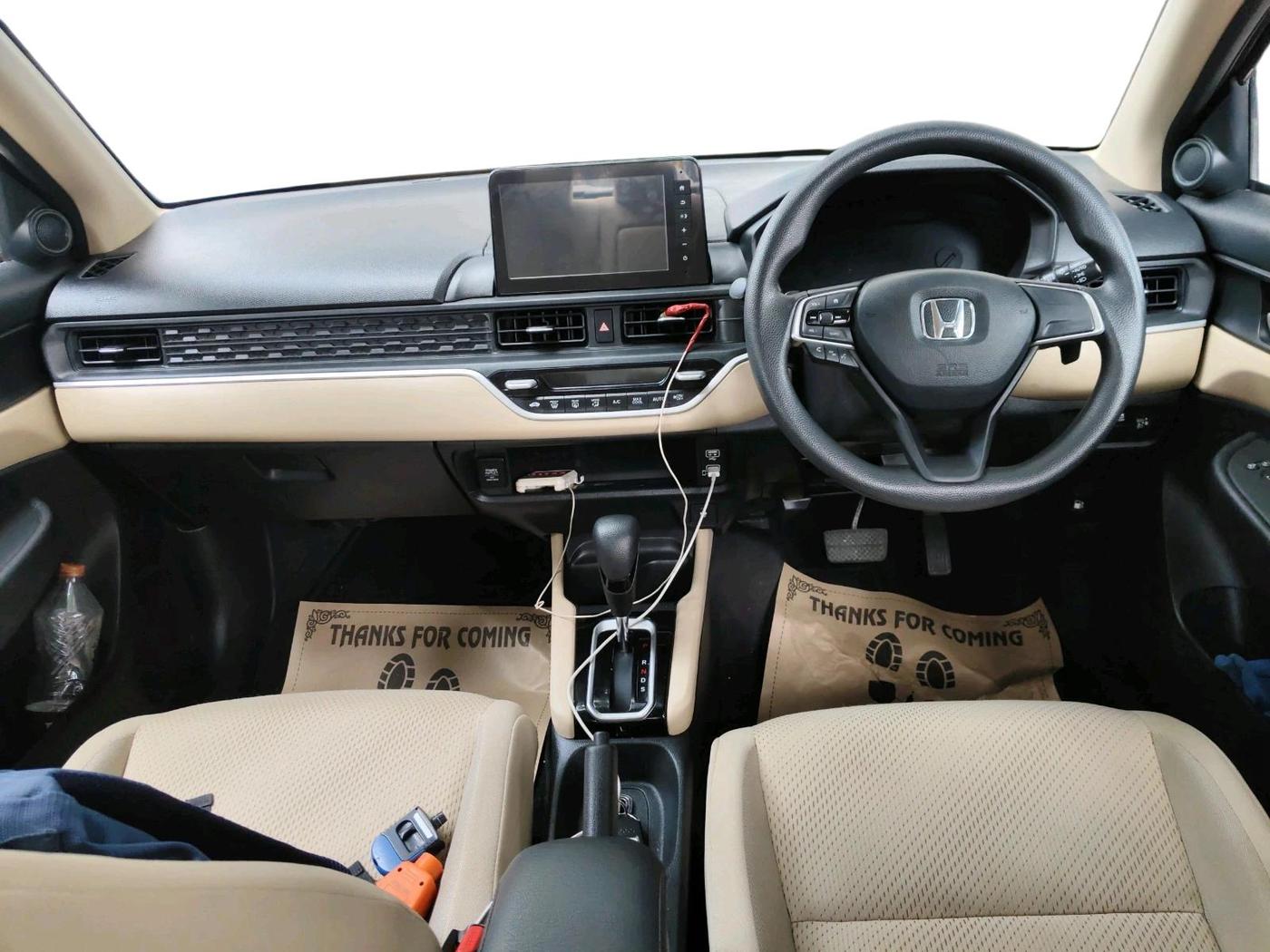 2025 Honda Amaze 1.2L I-VTEC VX CVT, Petrol, Automatic, 9,069 km, interior