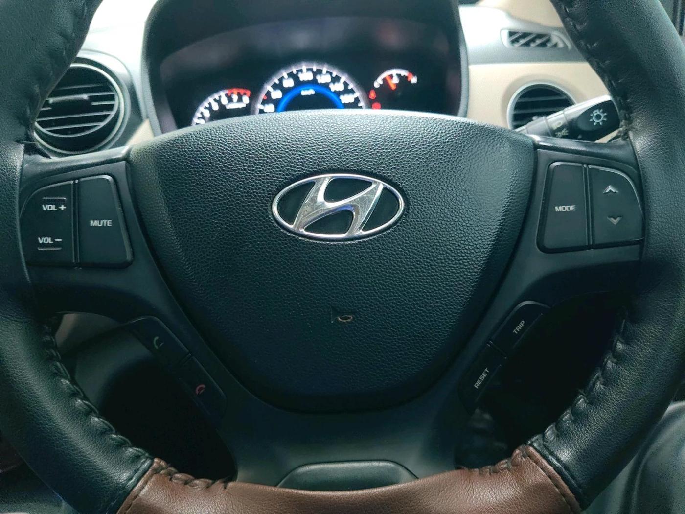2014 Hyundai Grand i10 ASTA AT 1.2 KAPPA VTVT, Petrol, Automatic, 61,285 km, interior