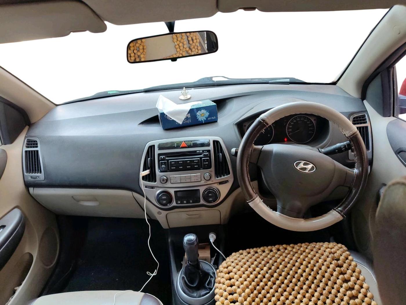 2013 Hyundai i20 MAGNA 1.4 CRDI, Diesel, Manual, 1,41,129 km, interior