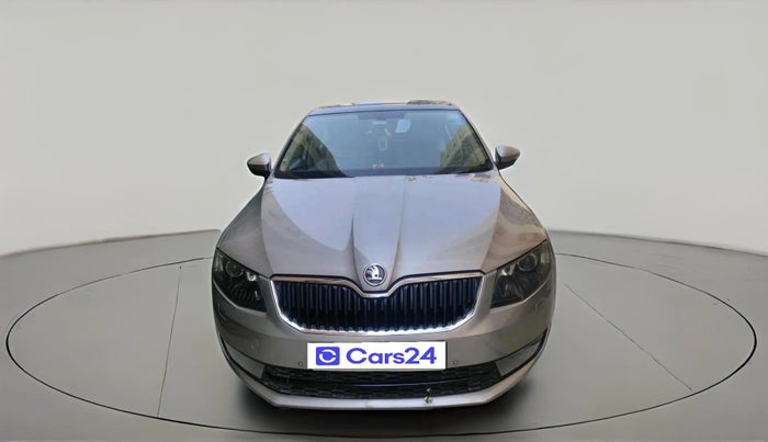 2014 Skoda Octavia ELEGANCE 2.0 TDI AT, Diesel, Automatic, 1,42,517 km, exterior