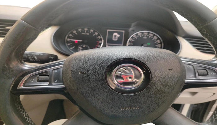 2014 Skoda Octavia ELEGANCE 2.0 TDI AT, Diesel, Automatic, 1,42,517 km, interior