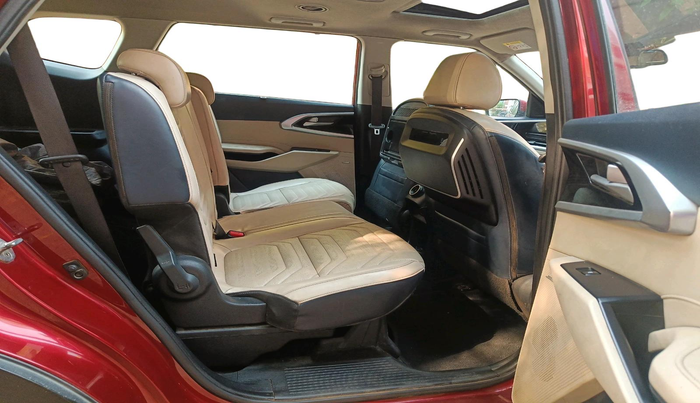 2022 KIA CARENS LUXURY PLUS 1.5 DIESEL AT 7 STR, Diesel, Automatic, 2,02,647 km, interior