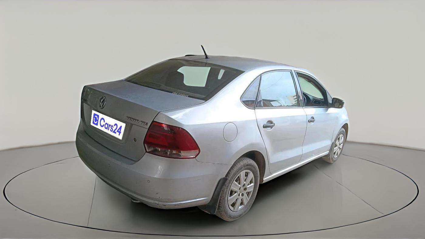 2012 Volkswagen Vento TRENDLINE DIESEL 1.6, Diesel, Manual, 2,41,424 km, exterior