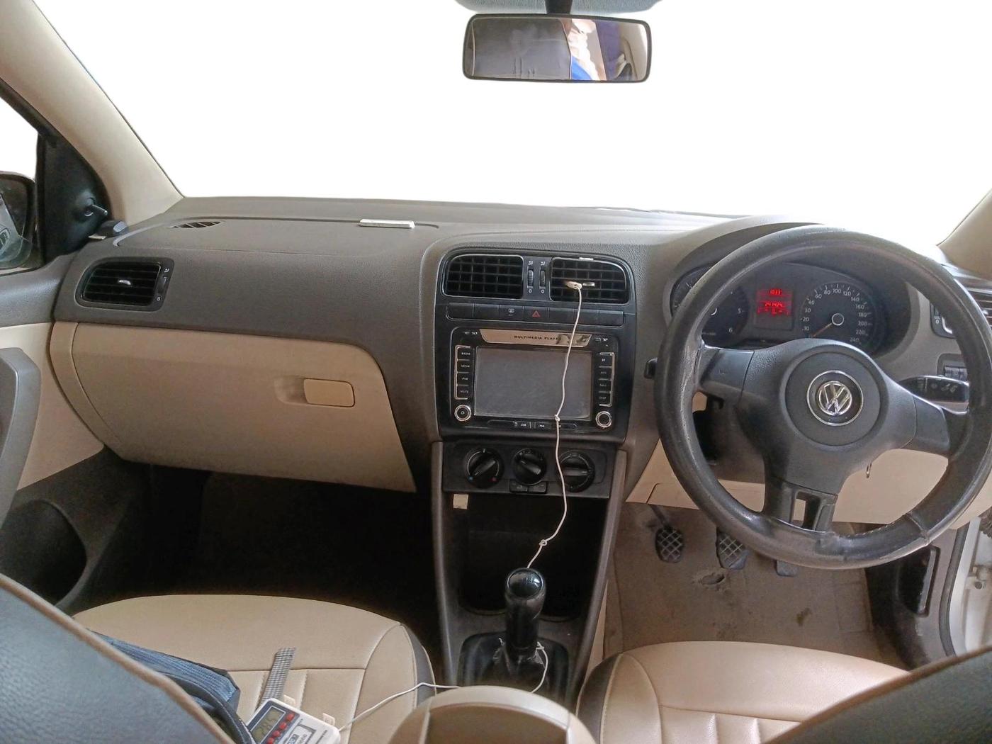 2012 Volkswagen Vento TRENDLINE DIESEL 1.6, Diesel, Manual, 2,41,424 km, interior