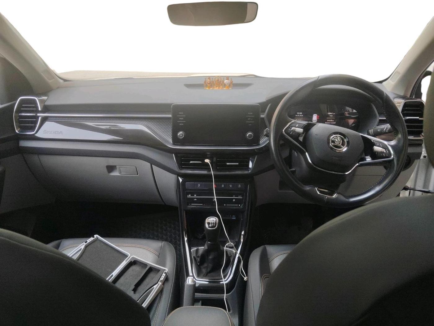 2022 Skoda KUSHAQ STYLE 1.0L TSI MT, Petrol, Manual, 18,961 km, interior