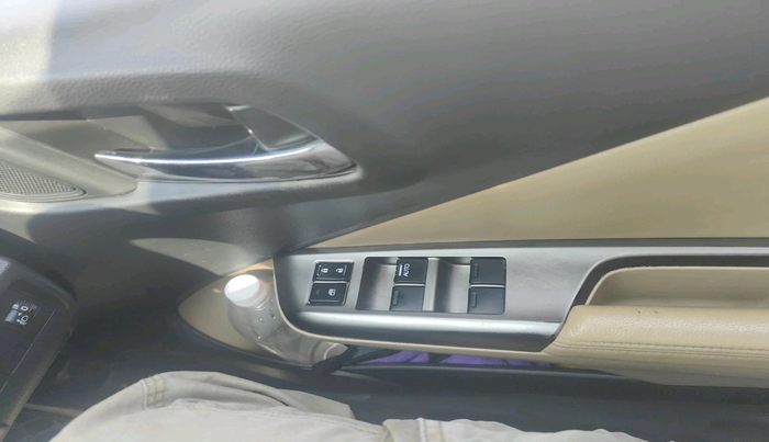 2016 Honda City 1.5L I-DTEC VX, Diesel, Manual, 1,52,507 km, interior