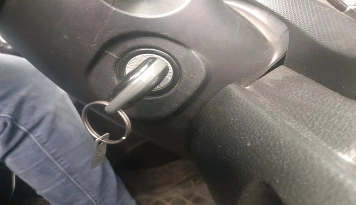 2016 Maruti Swift VXI, Petrol, Manual, 86,463 km, interior