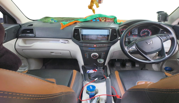 2023 Mahindra XUV300 W4 1.2 PETROL, Petrol, Manual, 67,324 km, interior