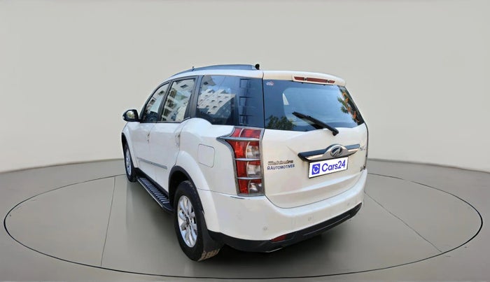 2016 Mahindra XUV500 W10 AT, Diesel, Automatic, 1,08,186 km, exterior