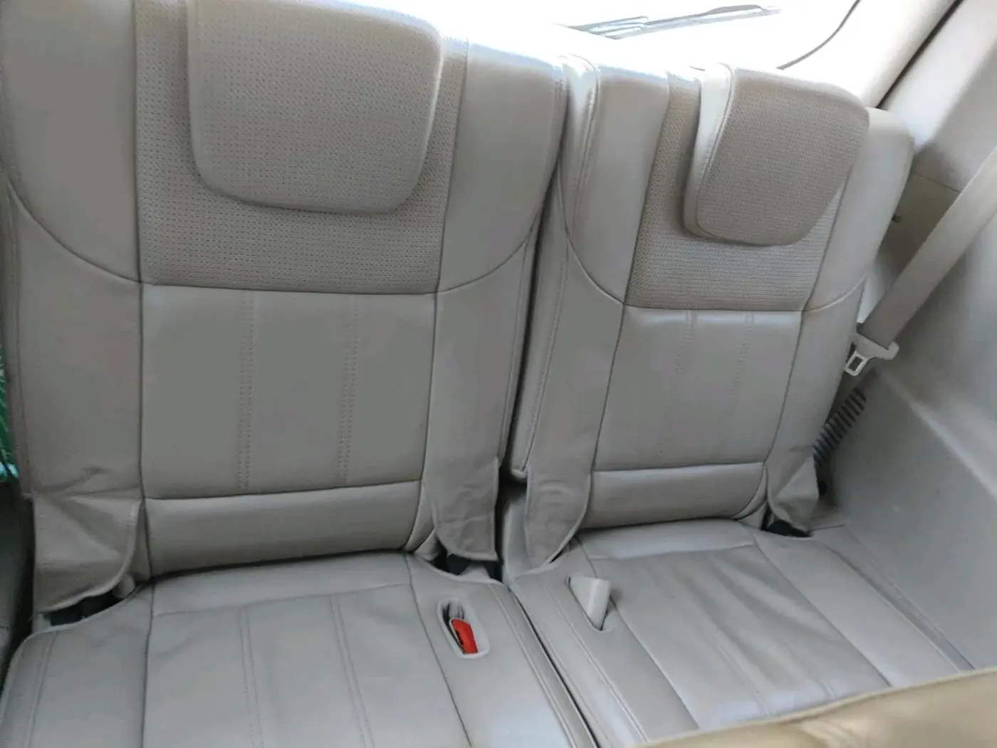 2016 Mahindra XUV500 W10 AT, Diesel, Automatic, 1,08,186 km, interior