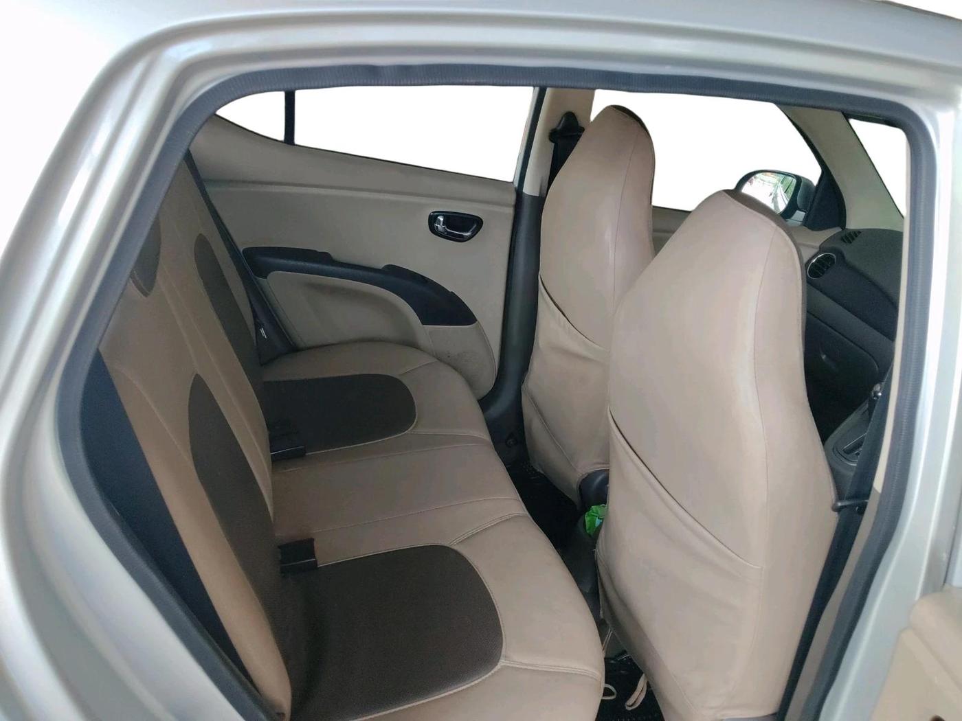 2011 Hyundai i10 SPORTZ 1.2 AT, Petrol, Automatic, 77,373 km, interior
