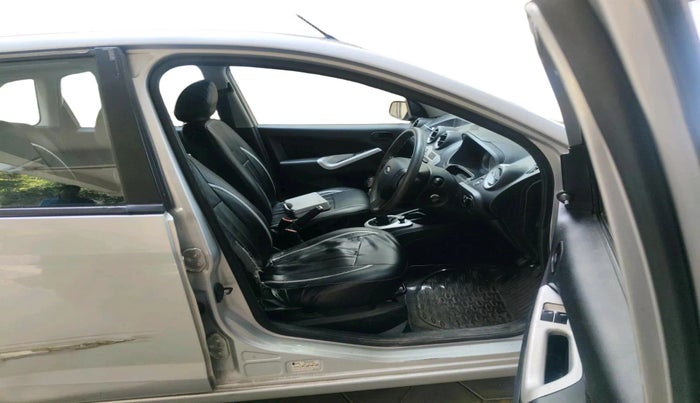 2013 Ford Figo ZXI 1.2 PETROL, Petrol, Manual, 84,602 km, interior