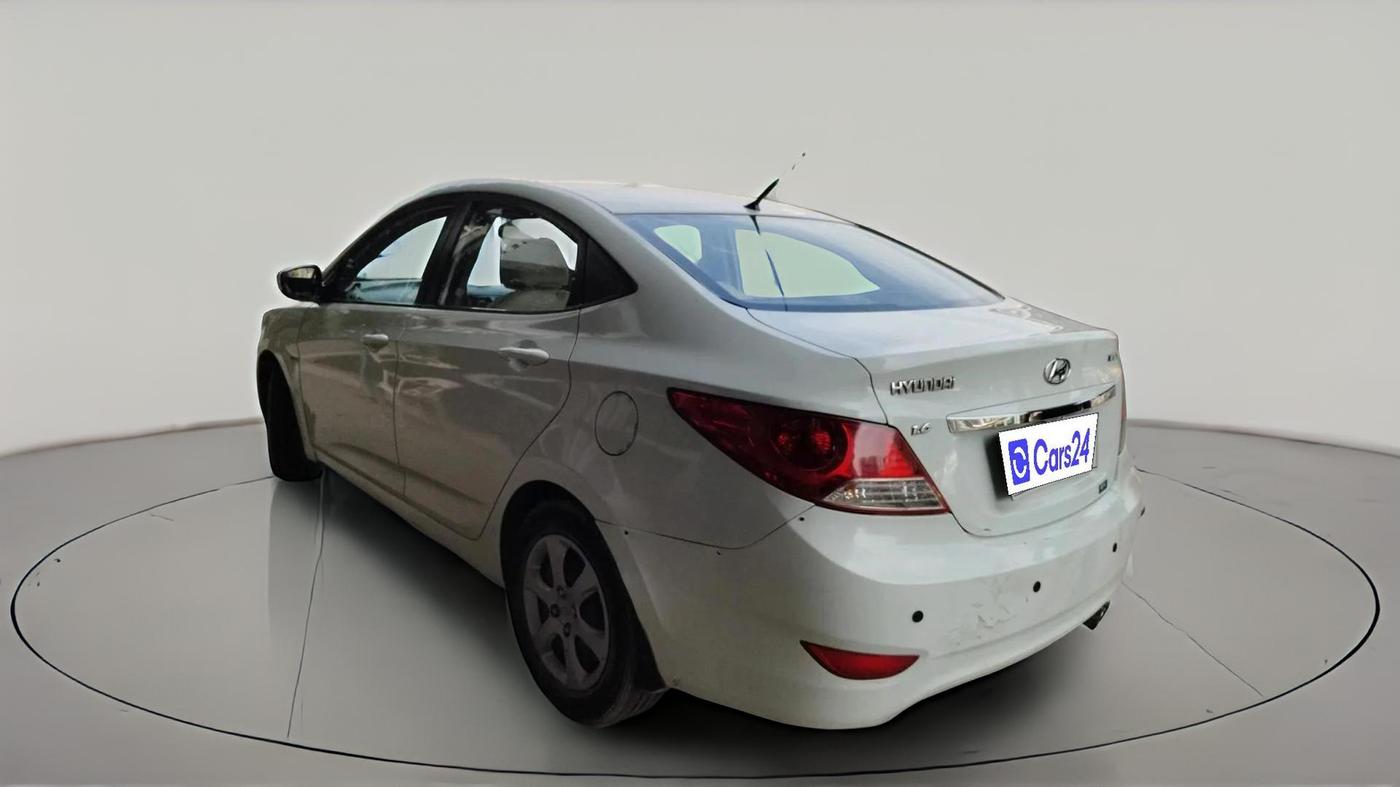 2012 Hyundai Verna FLUIDIC 1.6 CRDI EX, Diesel, Manual, 1,30,636 km, exterior