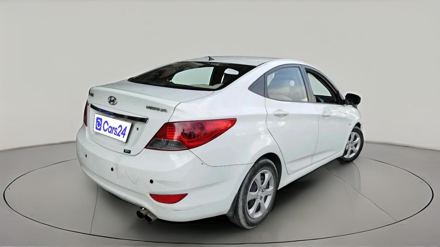 2012 Hyundai Verna FLUIDIC 1.6 CRDI EX, Diesel, Manual, 1,30,636 km, exterior