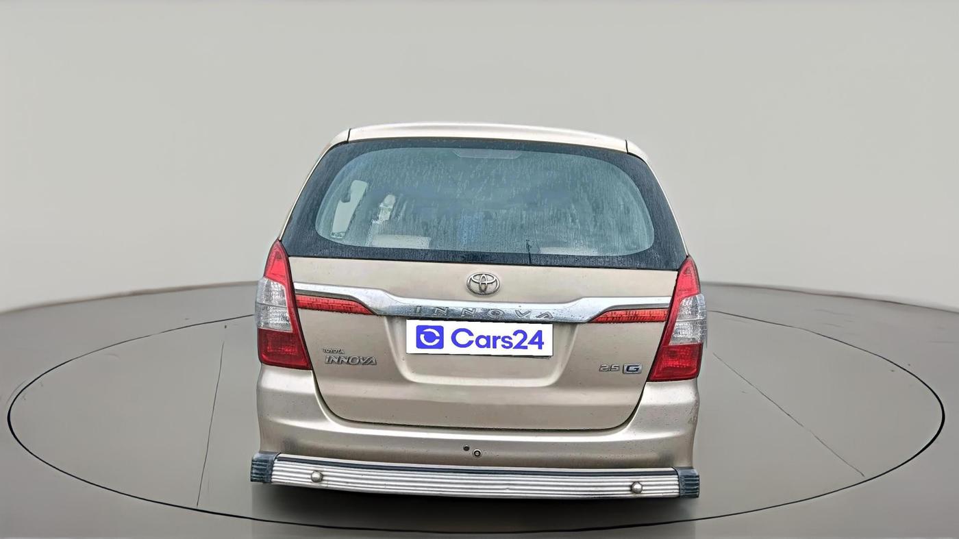 2011 Toyota Innova 2.5 G4 8 STR, Diesel, Manual, 3,30,011 km, exterior