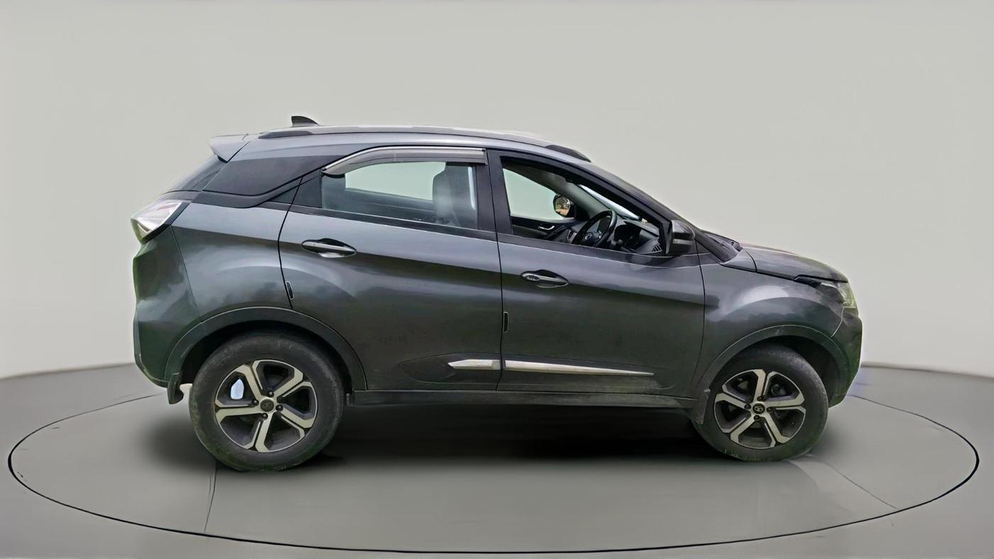 2022 Tata NEXON XZA PLUS (PREMIUM) PETROL, Petrol, Automatic, 70,782 km, exterior
