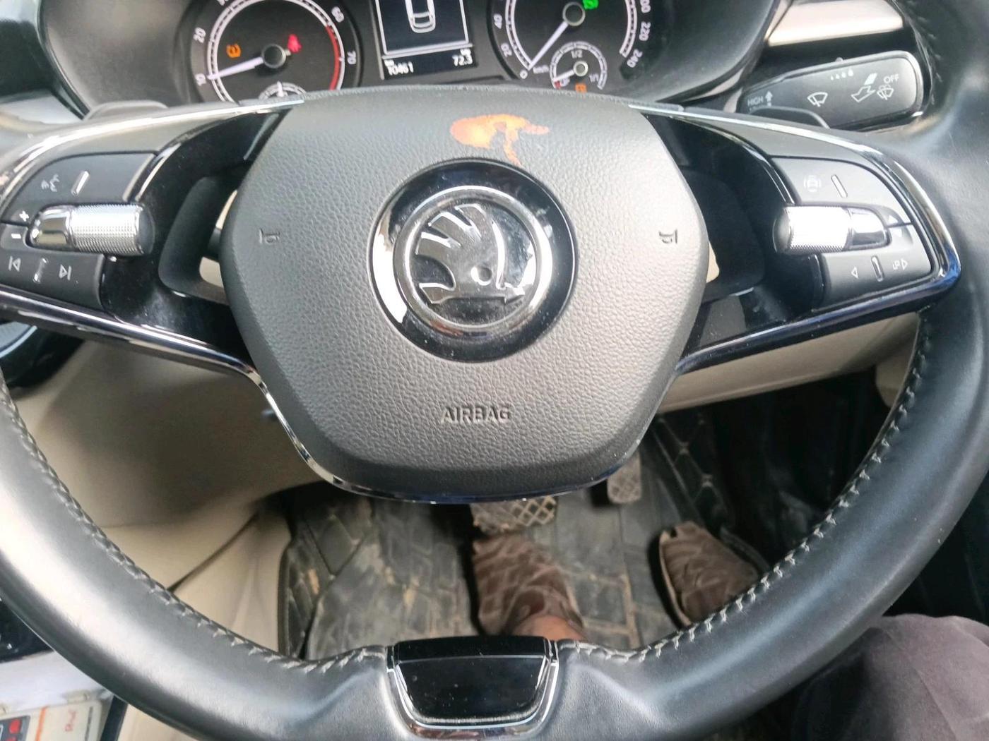 2023 Skoda SLAVIA AMBITION 1.0L TSI AT, Petrol, Automatic, 13,500 km, interior