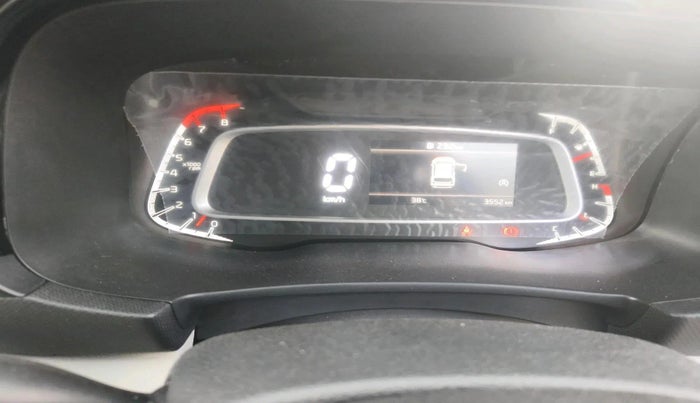 2025 KIA SONET HTK PLUS 1.2 PETROL MT, Petrol, Manual, 3,552 km, interior