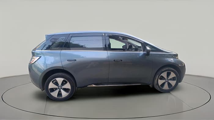 2025 MG Windsor EV Essence, Electric, Automatic, 13,670 km, exterior
