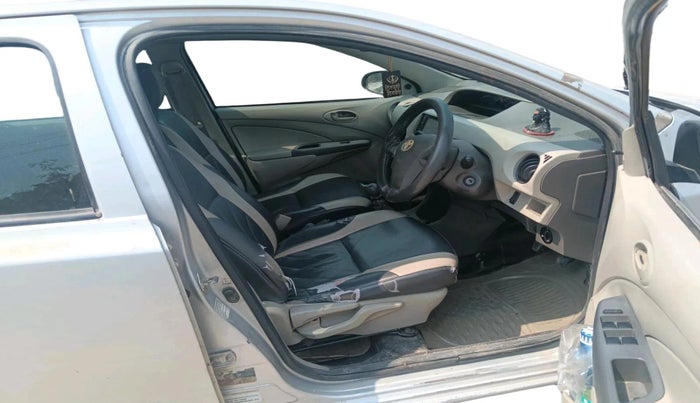 2016 Toyota Etios GD, Diesel, Manual, 2,03,783 km, interior