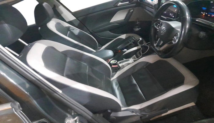 2022 Volkswagen TAIGUN TOPLINE 1.0 TSI MT, Petrol, Manual, 1,53,666 km, interior