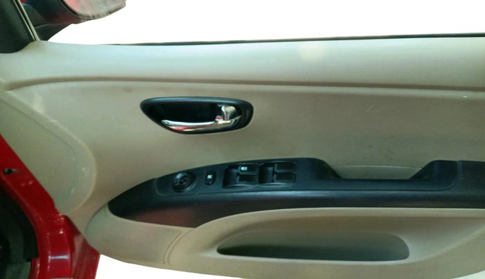 2010 Hyundai i10 SPORTZ 1.2, Petrol, Manual, 1,09,036 km, interior