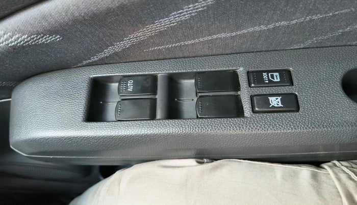 2012 Maruti Ritz VXI, Petrol, Manual, 88,135 km, interior