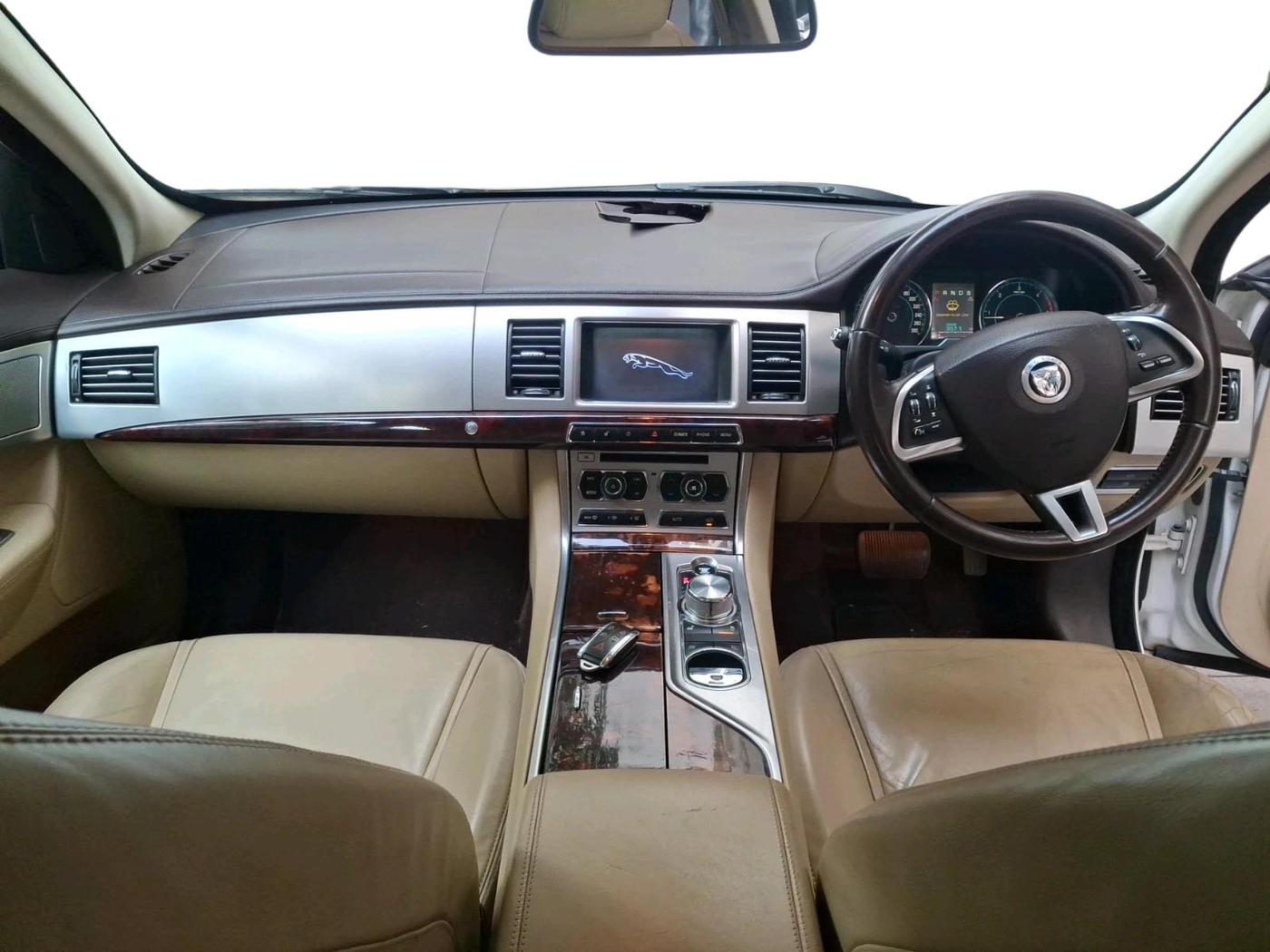 2012 Jaguar XF 3.0 DIESEL, Diesel, Automatic, 39,596 km, interior