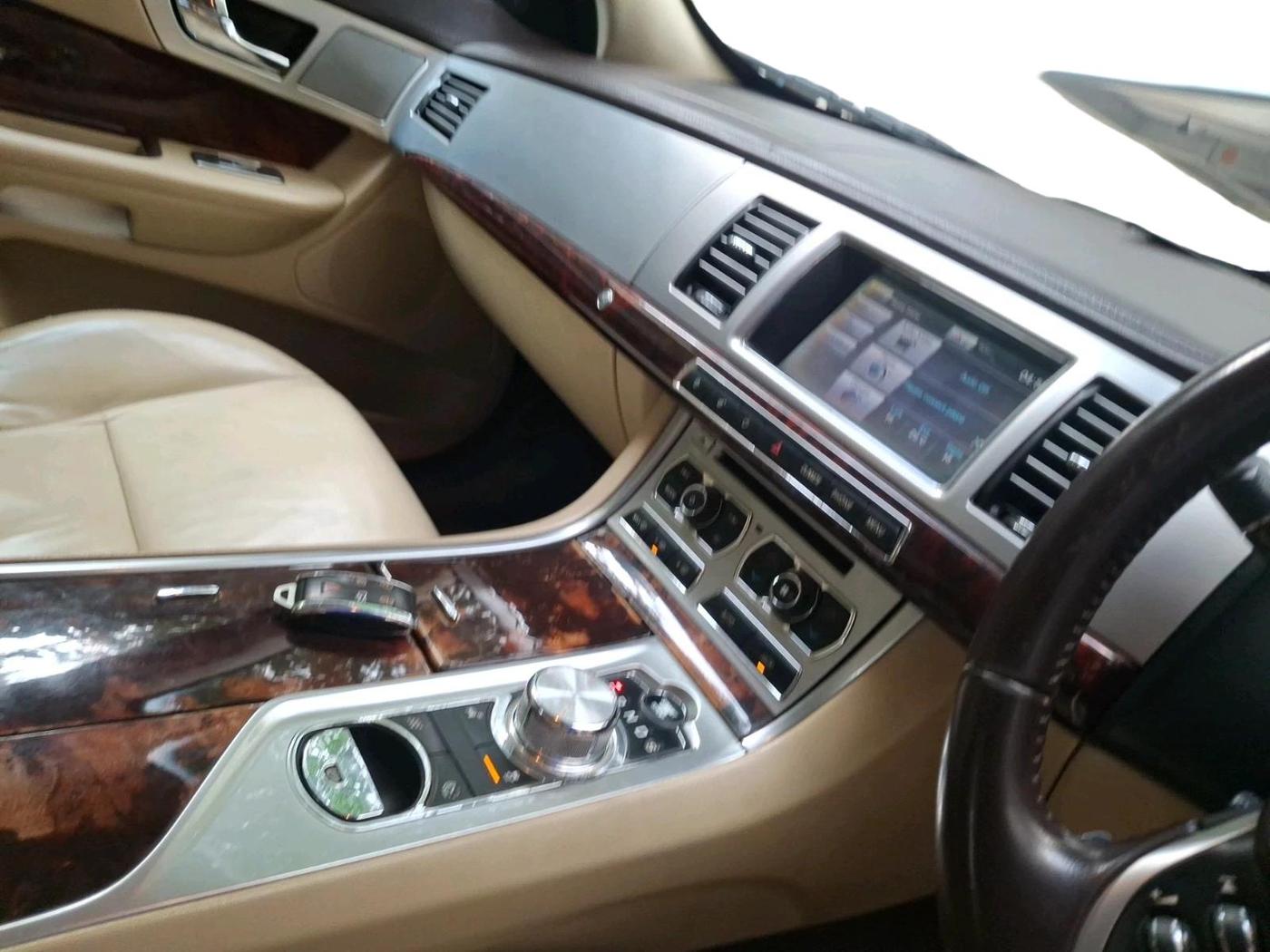 2012 Jaguar XF 3.0 DIESEL, Diesel, Automatic, 39,596 km, interior