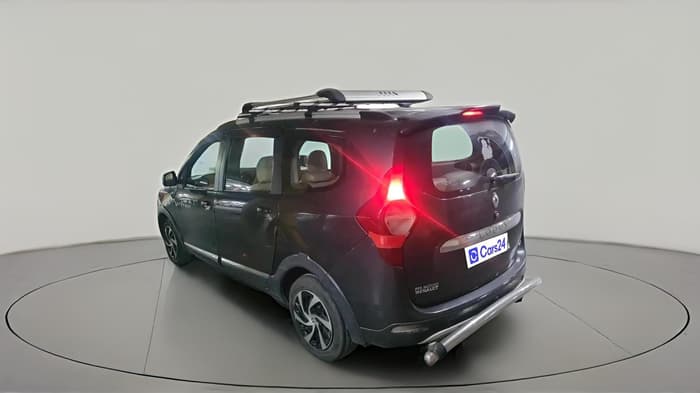 2015 Renault Lodgy 110 PS RXZ STEPWAY 8 STR, Diesel, Manual, 2,23,845 km, exterior