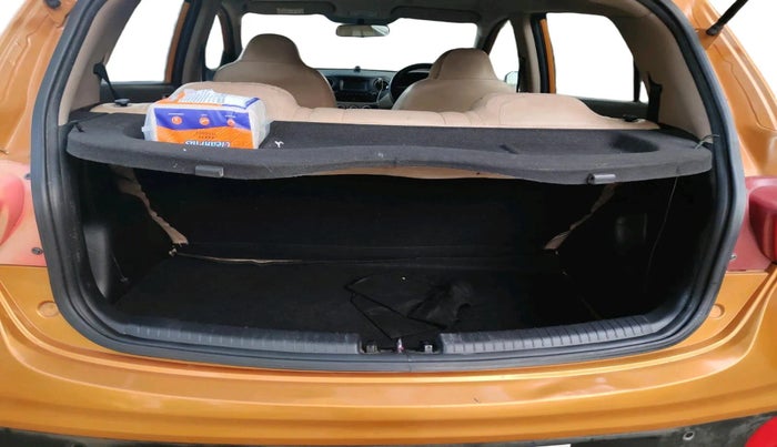 2017 Hyundai Grand i10 SPORTZ 1.2 KAPPA VTVT, Petrol, Manual, 1,11,015 km, exterior