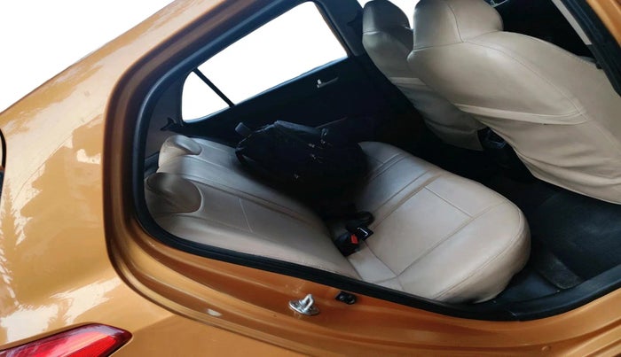 2017 Hyundai Grand i10 SPORTZ 1.2 KAPPA VTVT, Petrol, Manual, 1,11,015 km, interior